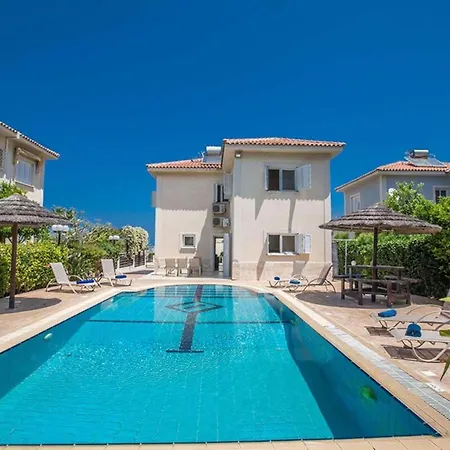 Villa Jason 8 Protarász